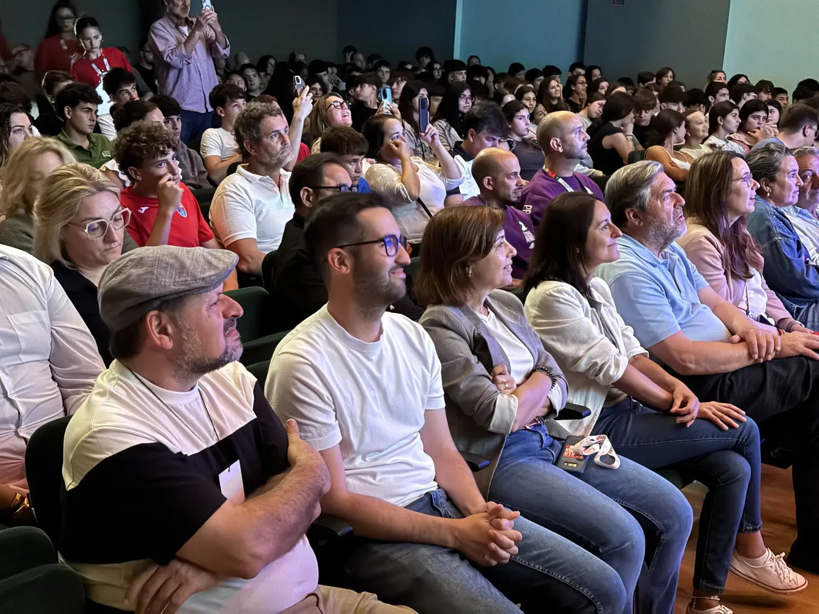 Audiència de joves estudiants a Èxits Compartits Dénia