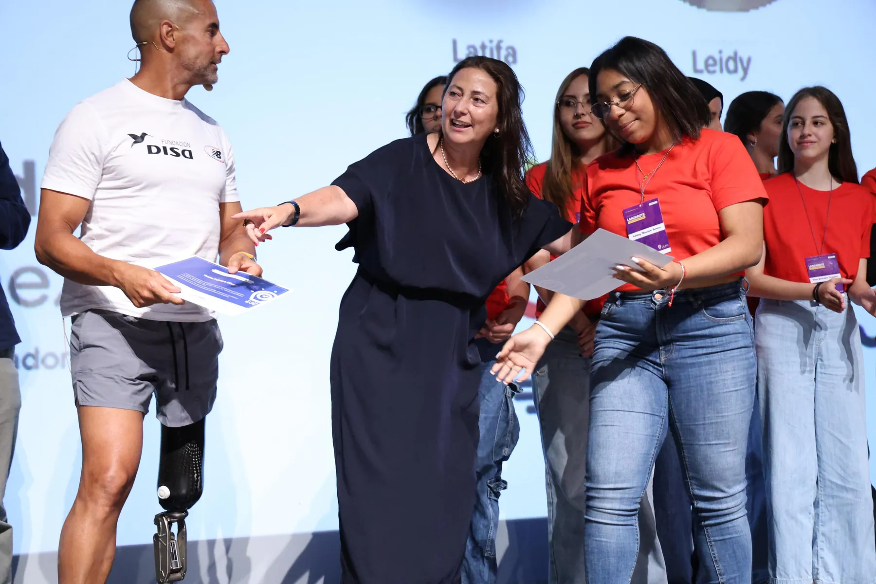 Jóvenes estudiantes de Lanzarote participando en el evento de La EJE