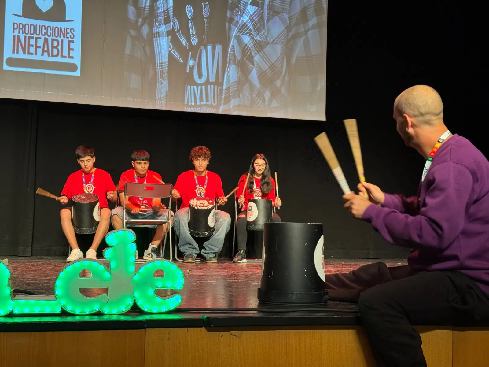 Públic juvenil a l'esdeveniment educatiu de La EJE